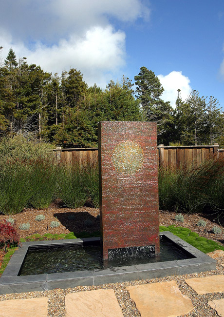 Opened Earth, sculpture by Richard Yaski